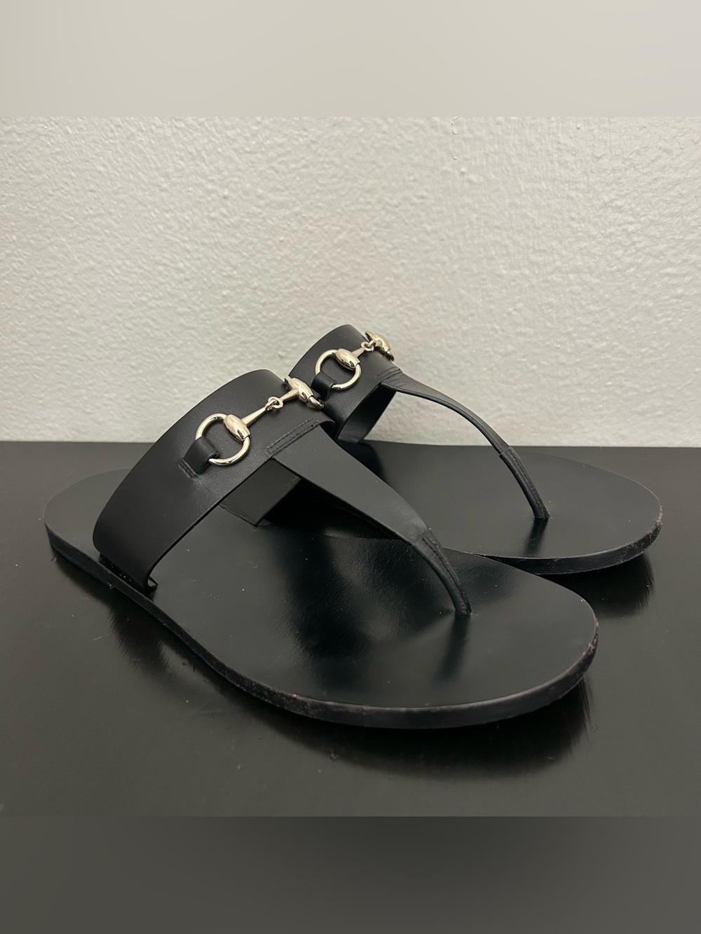 Gucci Horsebit Black Leather T-Strap Thong Sandals Women’s EU 38 / US 8 Designer